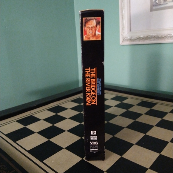 6/$15 the bridge on the river kwai vhr tape - Picture 3 of 5